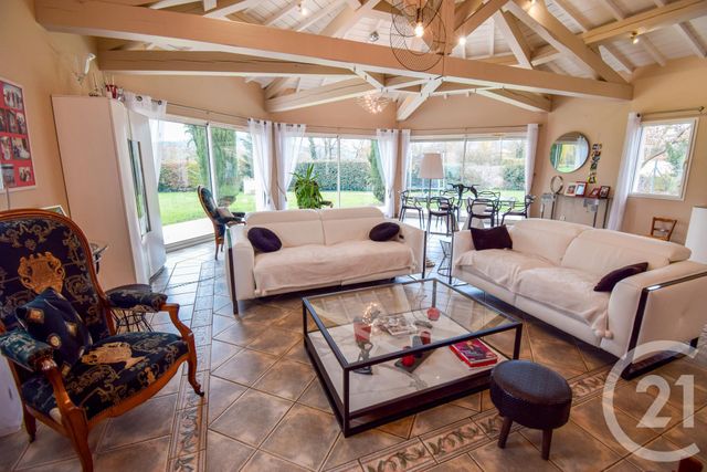 Maison à vendre - 9 pièces - 243,80 m2 - Cercie - 69 - RHONE-ALPES