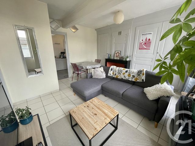 Appartement F2 à louer ST SYMPHORIEN D ANCELLES