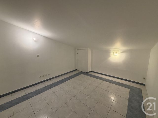 Maison &agrave; louer - 5 pi&egrave;ces - 125,82 m2 - Montmerle Sur Saone - 01 - RHONE-ALPES