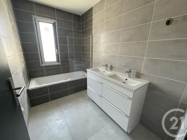 Maison &agrave; louer - 5 pi&egrave;ces - 132,24 m2 - Belleville - 69 - RHONE-ALPES