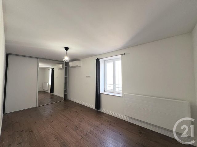 Maison &agrave; louer - 3 pi&egrave;ces - 81 m2 - Fleurie - 69 - RHONE-ALPES