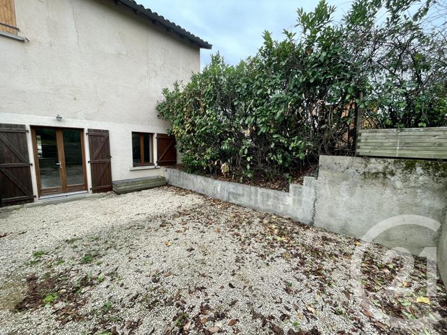 Appartement F3 à louer ST GEORGES DE RENEINS