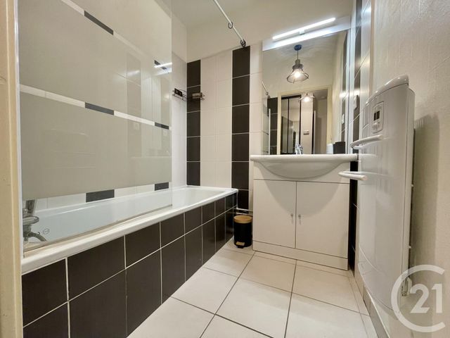 Appartement F2 &agrave; louer - 2 pi&egrave;ces - 50 m2 - Belleville - 69 - RHONE-ALPES