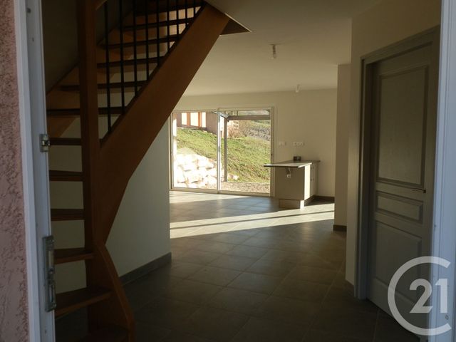 Maison &agrave; louer - 4 pi&egrave;ces - 120,87 m2 - Pruzilly - 71 - BOURGOGNE