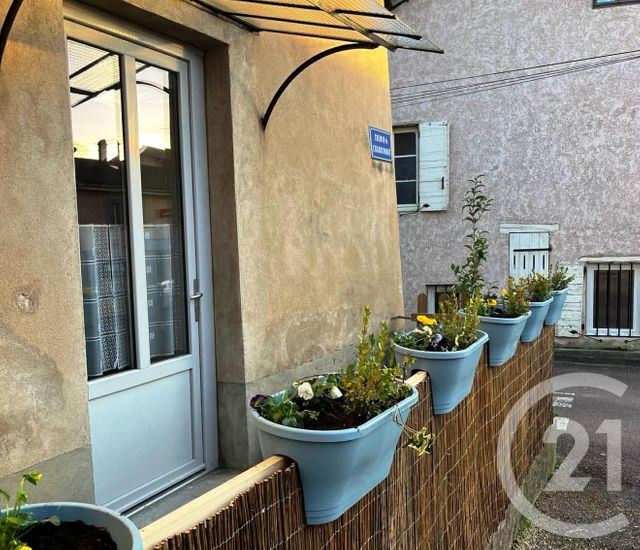 Maison &agrave; louer - 3 pi&egrave;ces - 80 m2 - Guereins - 01 - RHONE-ALPES