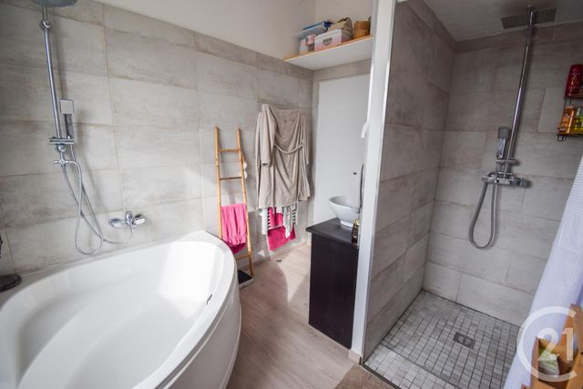 Appartement T3 &agrave; vendre - 4 pi&egrave;ces - 71,24 m2 - St Etienne Des Oullieres - 69 - RHONE-ALPES