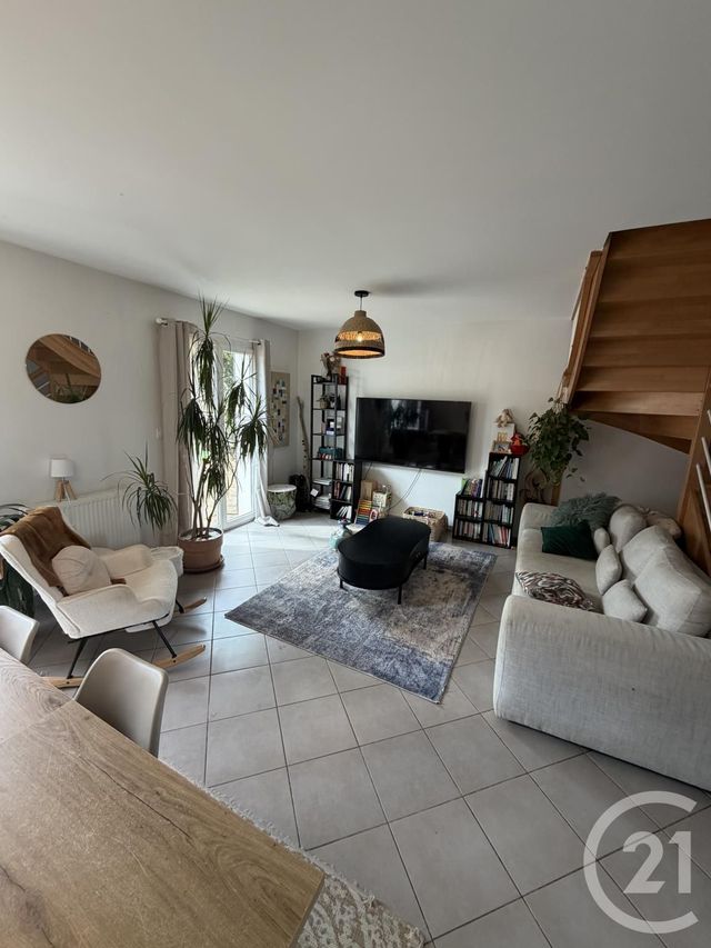 Maison &agrave; louer - 4 pi&egrave;ces - 90,03 m2 - Villie Morgon - 69 - RHONE-ALPES