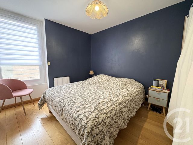 Maison &agrave; louer - 3 pi&egrave;ces - 64,62 m2 - Montmerle Sur Saone - 01 - RHONE-ALPES