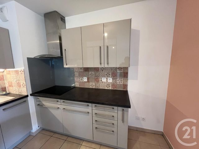 Appartement F4 &agrave; louer - 4 pi&egrave;ces - 81,61 m2 - Villefranche Sur Saone - 69 - RHONE-ALPES
