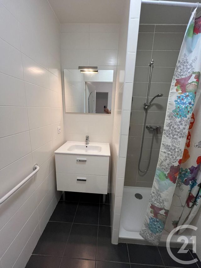Appartement F4 &agrave; louer - 4 pi&egrave;ces - 81,61 m2 - Villefranche Sur Saone - 69 - RHONE-ALPES