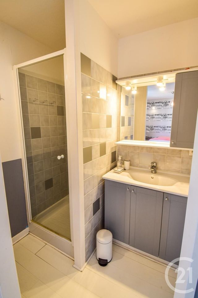 Afficher la photo en grand Maison à vendre - 9 pièces - 180,34 m2 - Miserieux - 01 - RHONE-ALPES