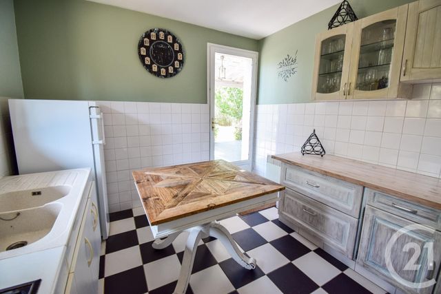 Afficher la photo en grand Maison à vendre - 9 pièces - 180,34 m2 - Miserieux - 01 - RHONE-ALPES