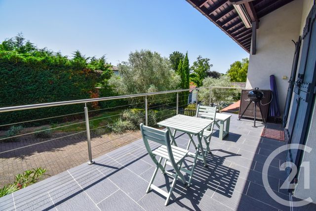 Afficher la photo en grand Maison à vendre - 9 pièces - 180,34 m2 - Miserieux - 01 - RHONE-ALPES