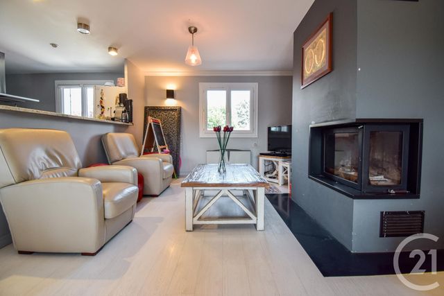 Afficher la photo en grand Maison à vendre - 9 pièces - 180,34 m2 - Miserieux - 01 - RHONE-ALPES