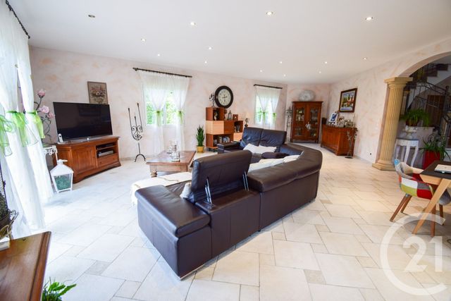 Afficher la photo en grand Maison à vendre - 6 pièces - 168 m2 - Savigneux - 01 - RHONE-ALPES