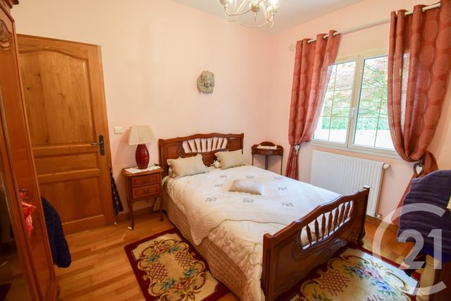 Afficher la photo en grand Maison à vendre - 6 pièces - 168 m2 - Savigneux - 01 - RHONE-ALPES