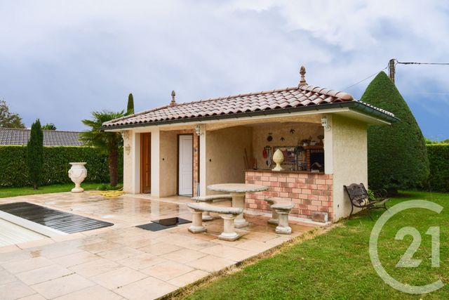 Afficher la photo en grand Maison à vendre - 6 pièces - 168 m2 - Savigneux - 01 - RHONE-ALPES