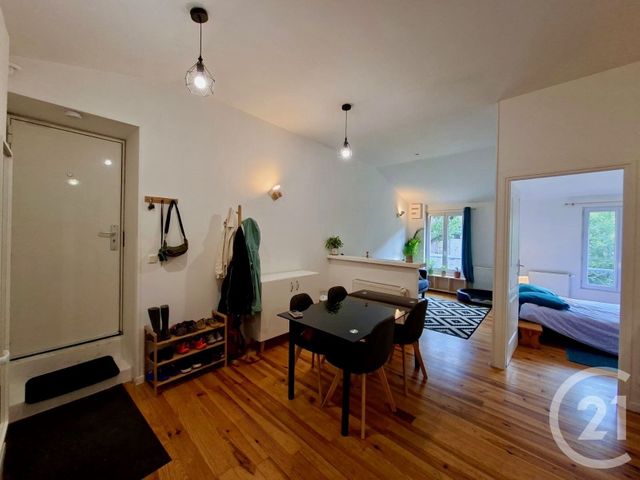 Appartement F2 &agrave; louer - 2 pi&egrave;ces - 39,50 m2 - Tarare - 69 - RHONE-ALPES