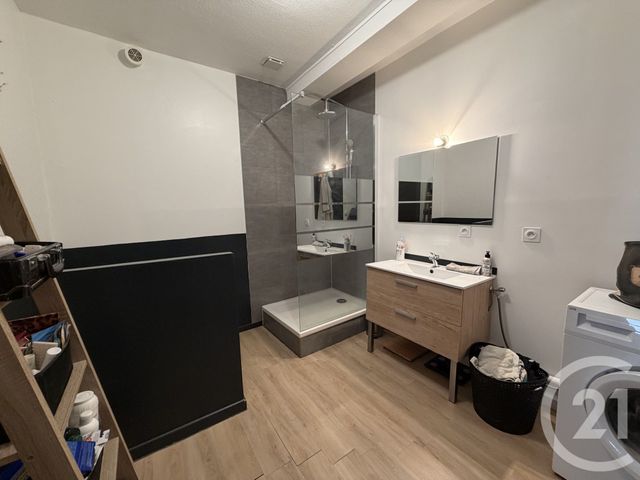 Appartement F4 &agrave; louer - 4 pi&egrave;ces - 85 m2 - Tarare - 69 - RHONE-ALPES