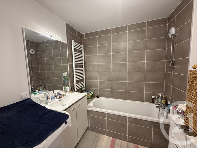 Appartement T3 &agrave; vendre - 3 pi&egrave;ces - 63 m2 - Tarare - 69 - RHONE-ALPES