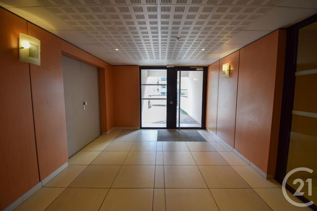 Afficher la photo en grand Appartement F3 à vendre - 3 pièces - 57,12 m2 - L Arbresle - 69 - RHONE-ALPES