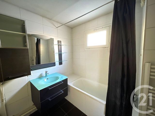 Appartement F3 à vendre - 3 pièces - 62,46 m2 - Tarare - 69 - RHONE-ALPES