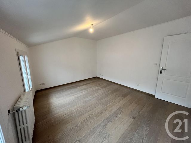 Afficher la photo en grand Appartement F4 à vendre - 4 pièces - 95,84 m2 - Tarare - 69 - RHONE-ALPES