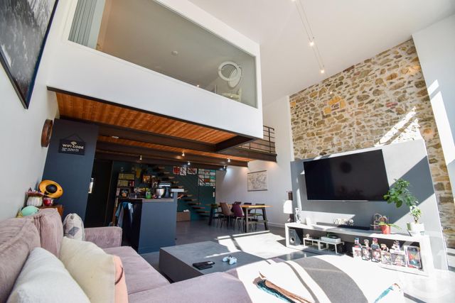 Afficher la photo en grand Appartement Duplex à vendre - 4 pièces - 135 m2 - Tarare - 69 - RHONE-ALPES