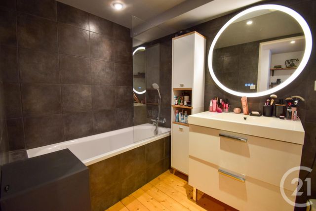 Afficher la photo en grand Appartement Duplex à vendre - 4 pièces - 135 m2 - Tarare - 69 - RHONE-ALPES