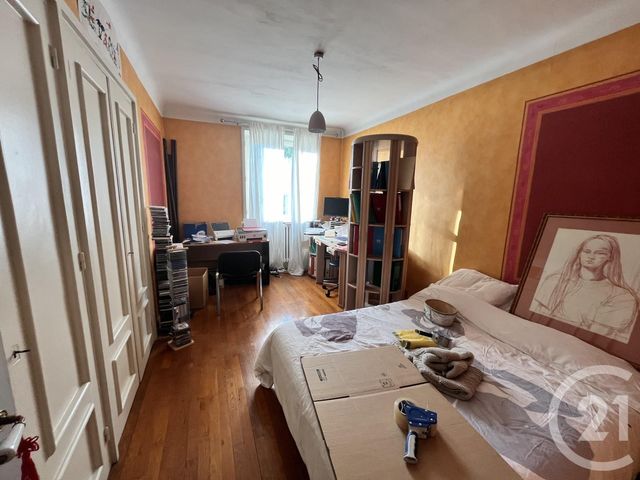 Afficher la photo en grand Maison à vendre - 6 pièces - 172 m2 - Tarare - 69 - RHONE-ALPES