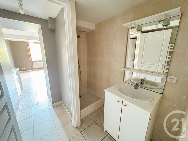 Afficher la photo en grand Appartement T2 à vendre - 2 pièces - 36,01 m2 - St Forgeux - 69 - RHONE-ALPES