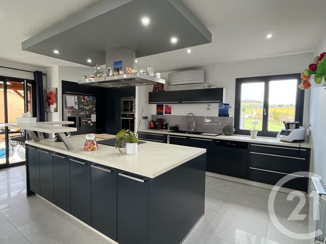 Maison à vendre - 7 pièces - 200 m2 - St Verand - 69 - RHONE-ALPES